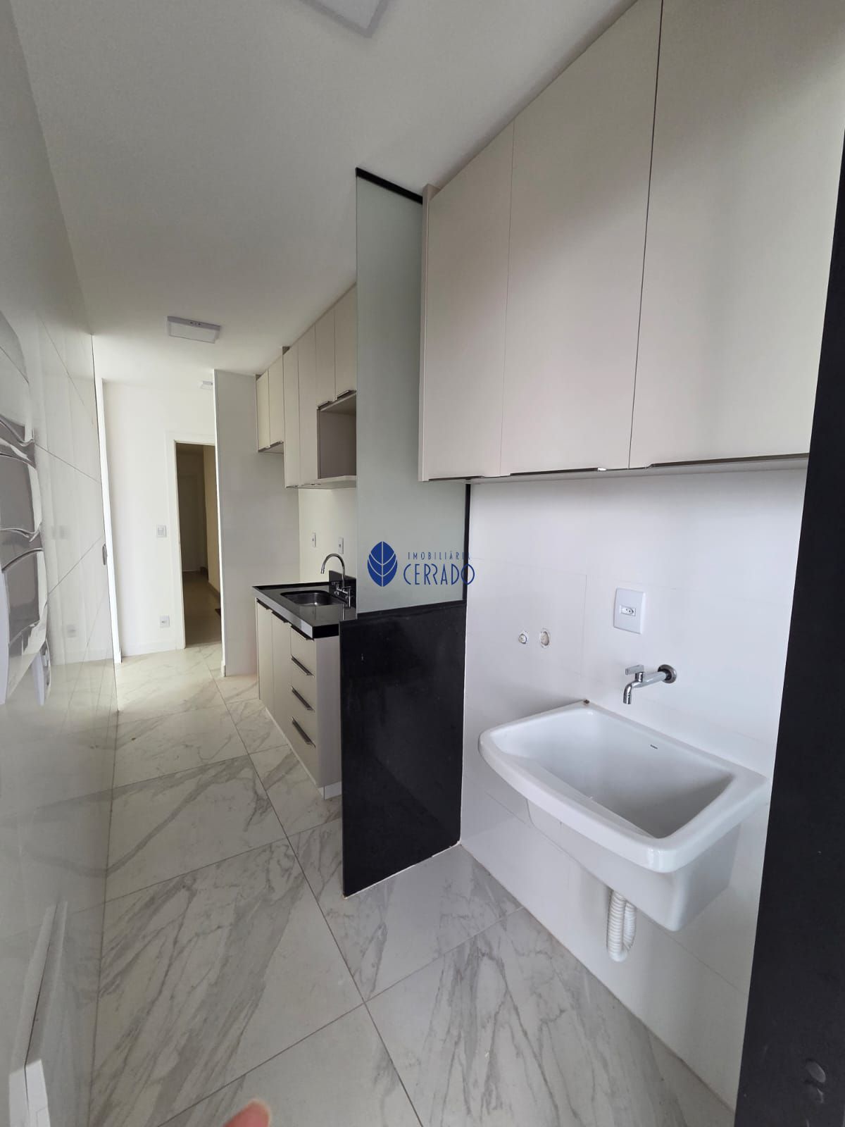 Apartamento para alugar com 2 quartos, 64m² - Foto 13
