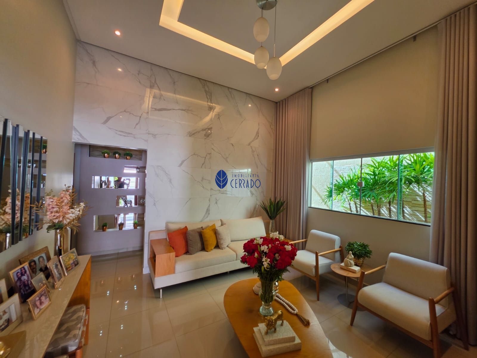Casa de alto padrão com 3 quartos, suíte e ambientes climati