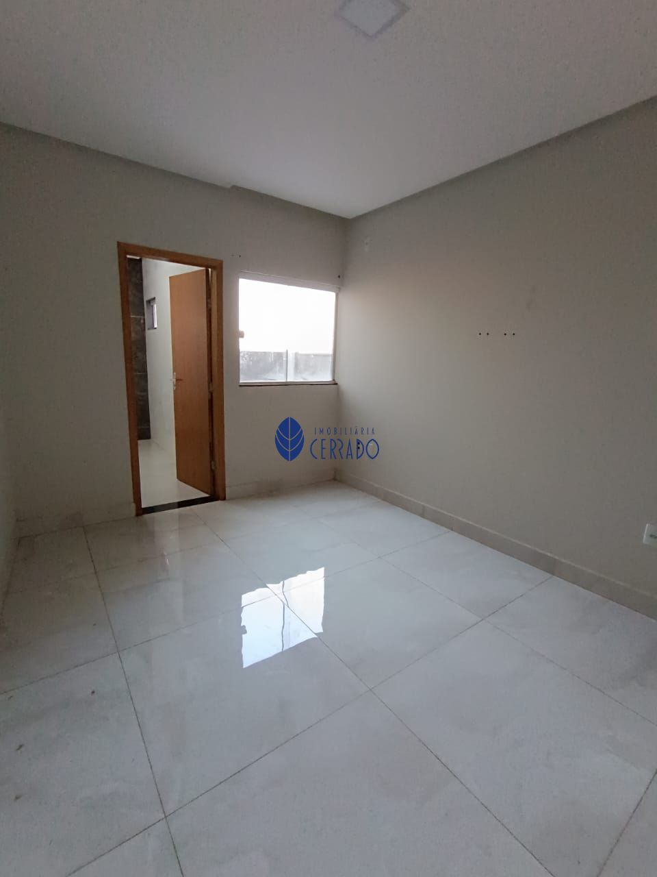 Apartamento com 3 Dormitórios para alugar, 95 m² por R$ 1.350,00 Apartamento com 3 Dormitórios para alugar, 95 m² por R$ 1.350,00