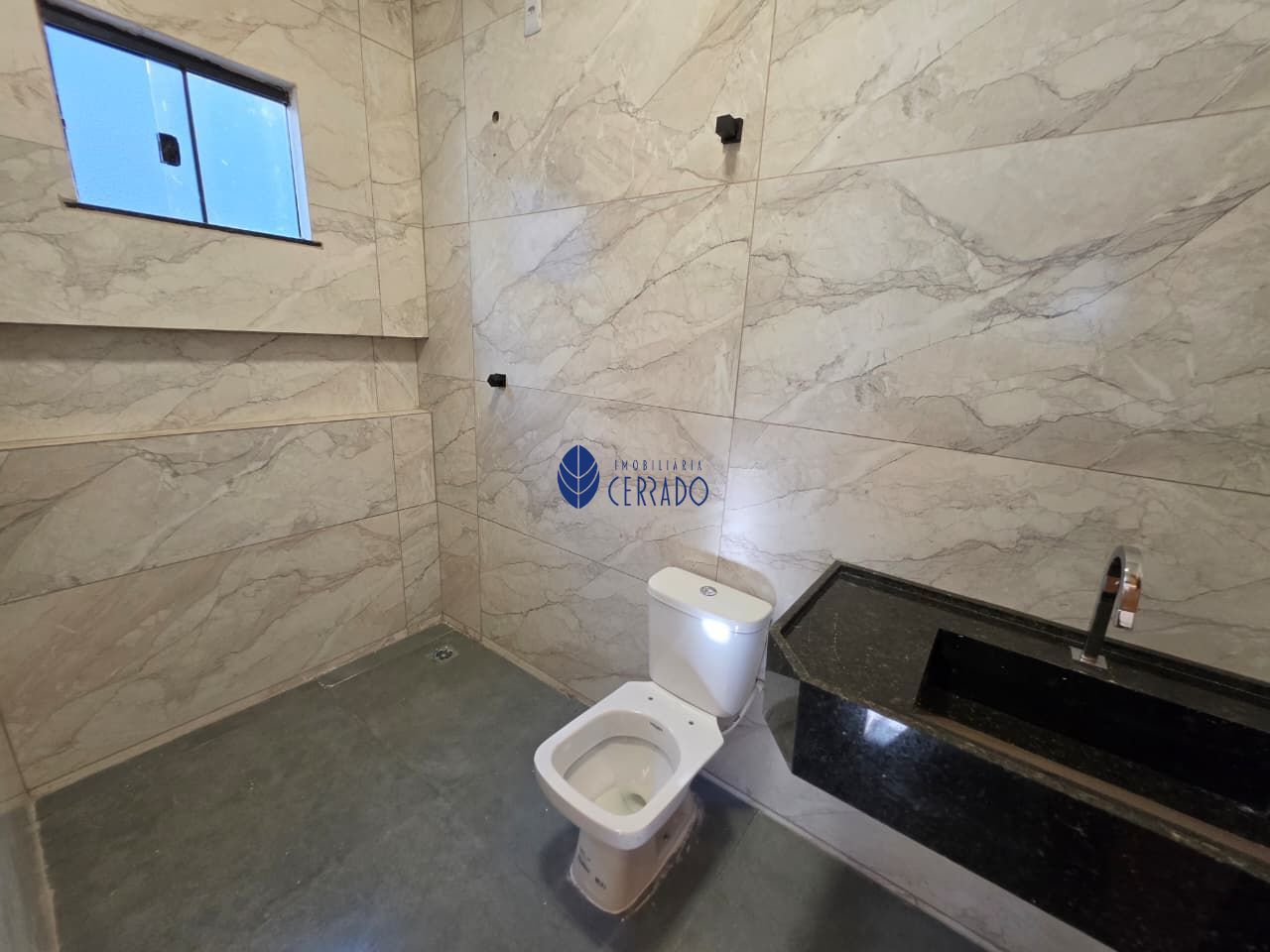 Casa à venda no jardim itália – com churrasqueira anápolis