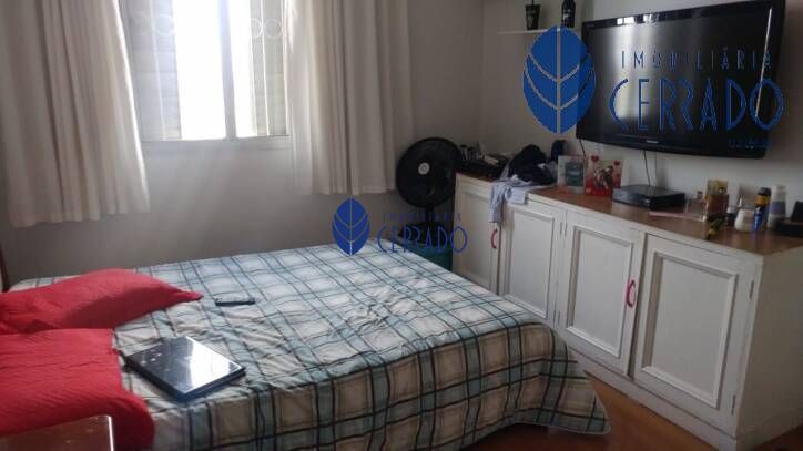 Apartamento à venda com 3 quartos, 159m² - Foto 17