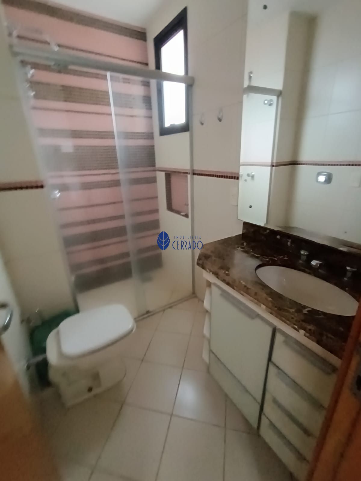 Apartamento para alugar com 4 quartos, 189m² - Foto 12