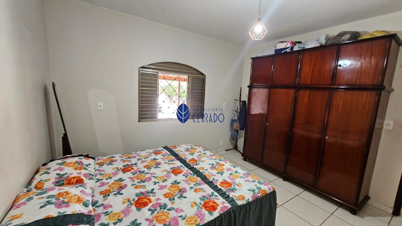 Casa à venda com 5 quartos, 362m² - Foto 11