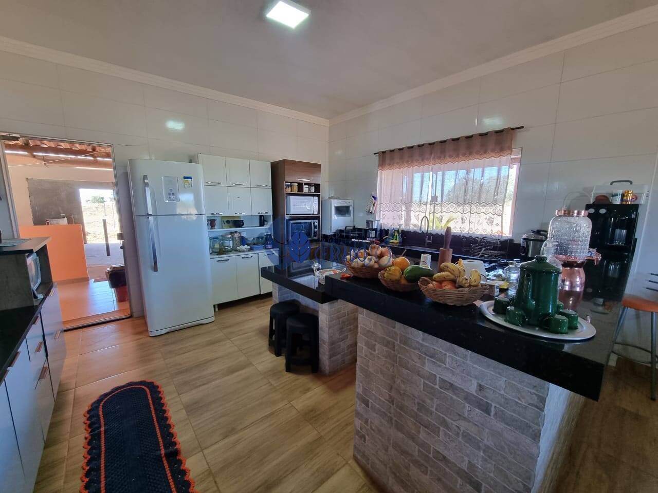 Fazenda/sítio/chácara/haras com 4 Dormitórios à venda, 304 m² por R$ 750.000,00