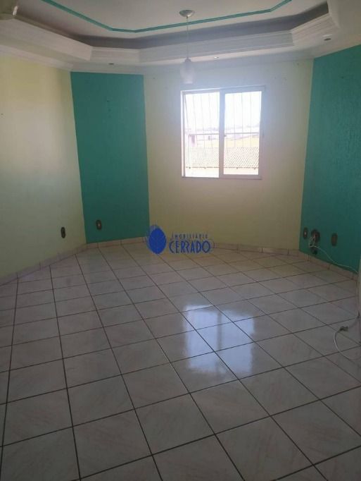 Apartamento à venda com 3 quartos, 72m² - Foto 2