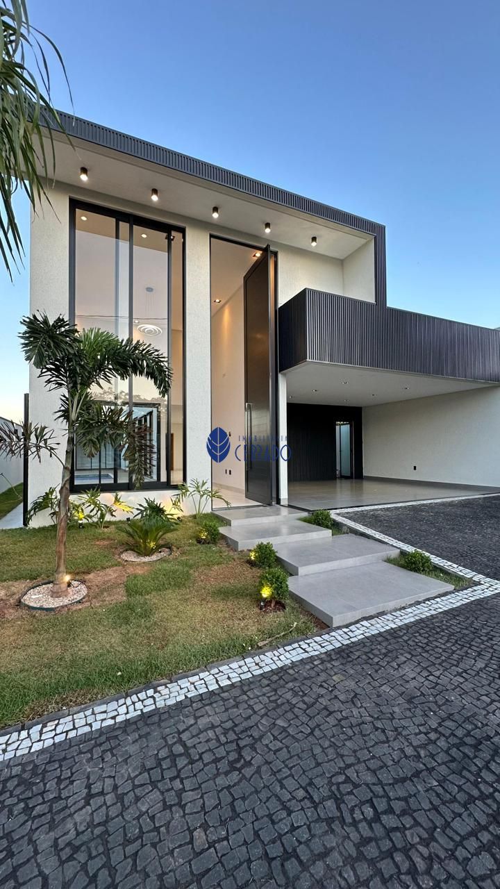 Casa à venda com 3 quartos, 189m² - Foto 1