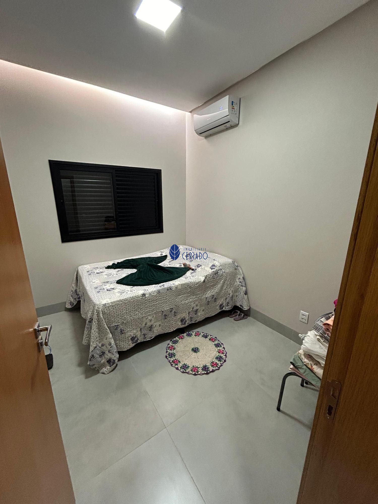 img134893855