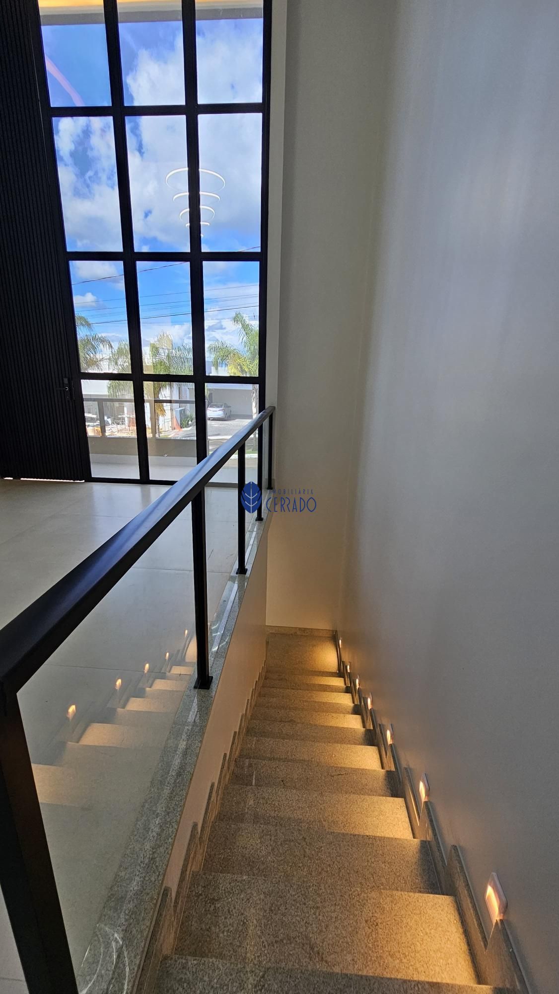 Casa em condomínio com 4 Dormitórios à venda, 280 m² por R$ 2.200.000,00