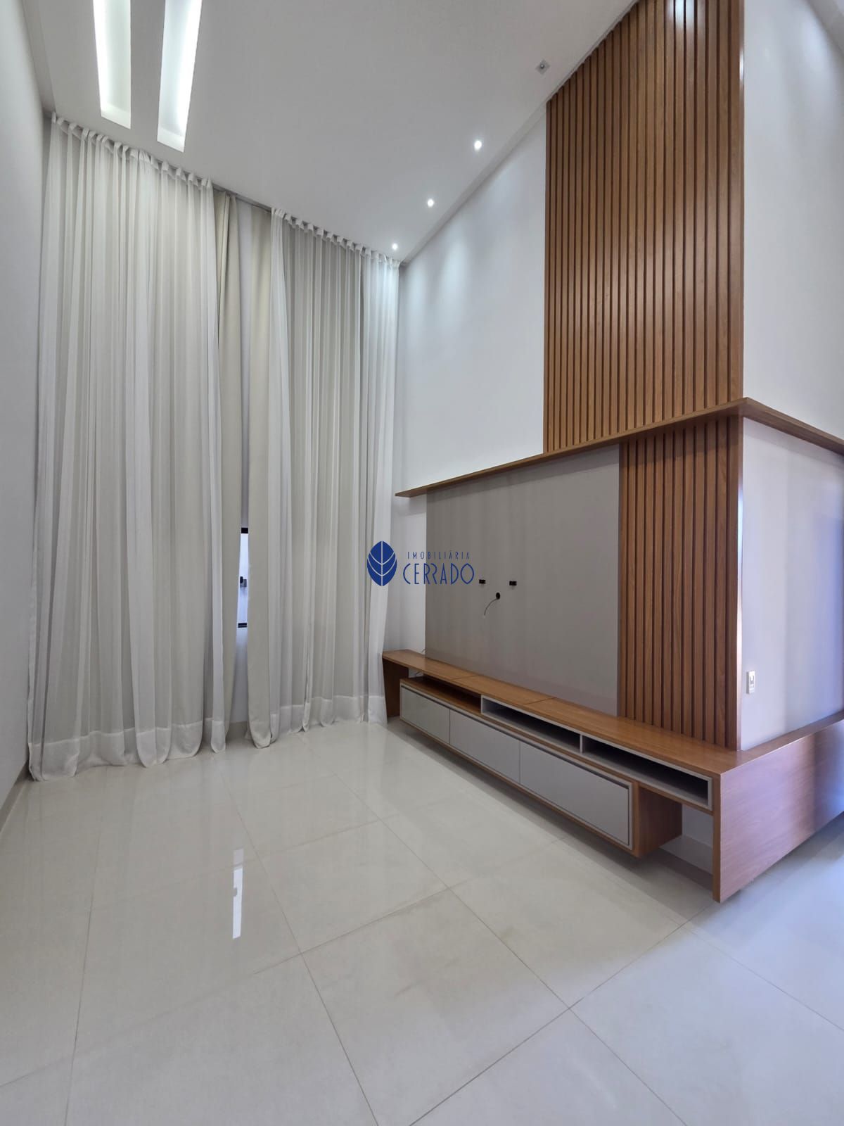 Casa alto padrão para alugar no condomínio grand trianon - a