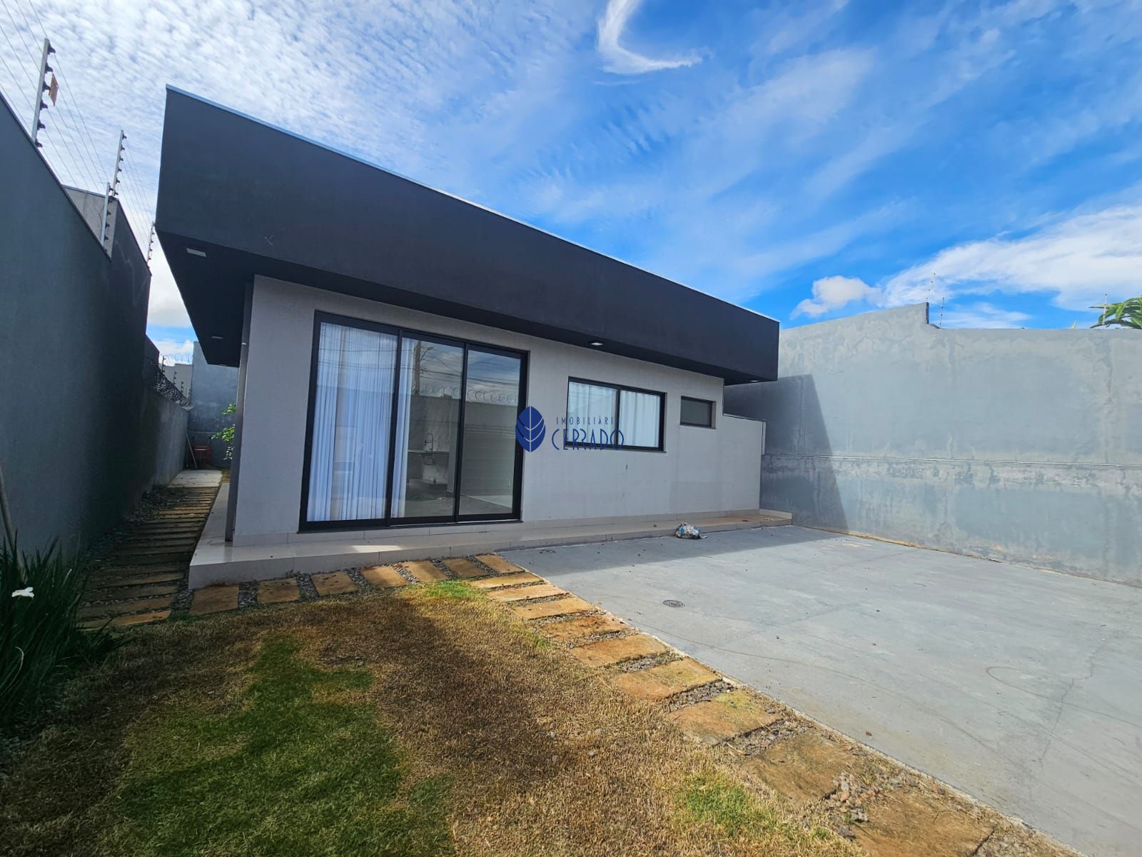 Casa, 2 quartos, 95 m² - Foto 1