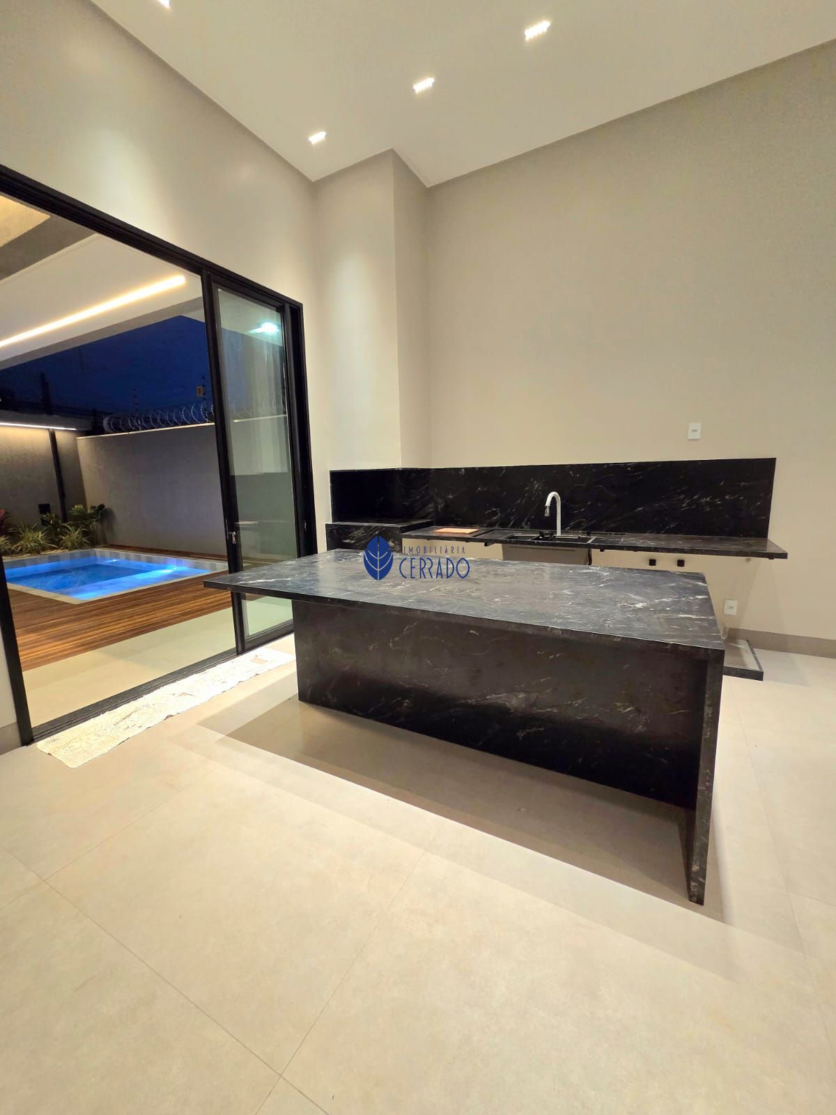 Casa, 4 quartos, 237 m² - Foto 11