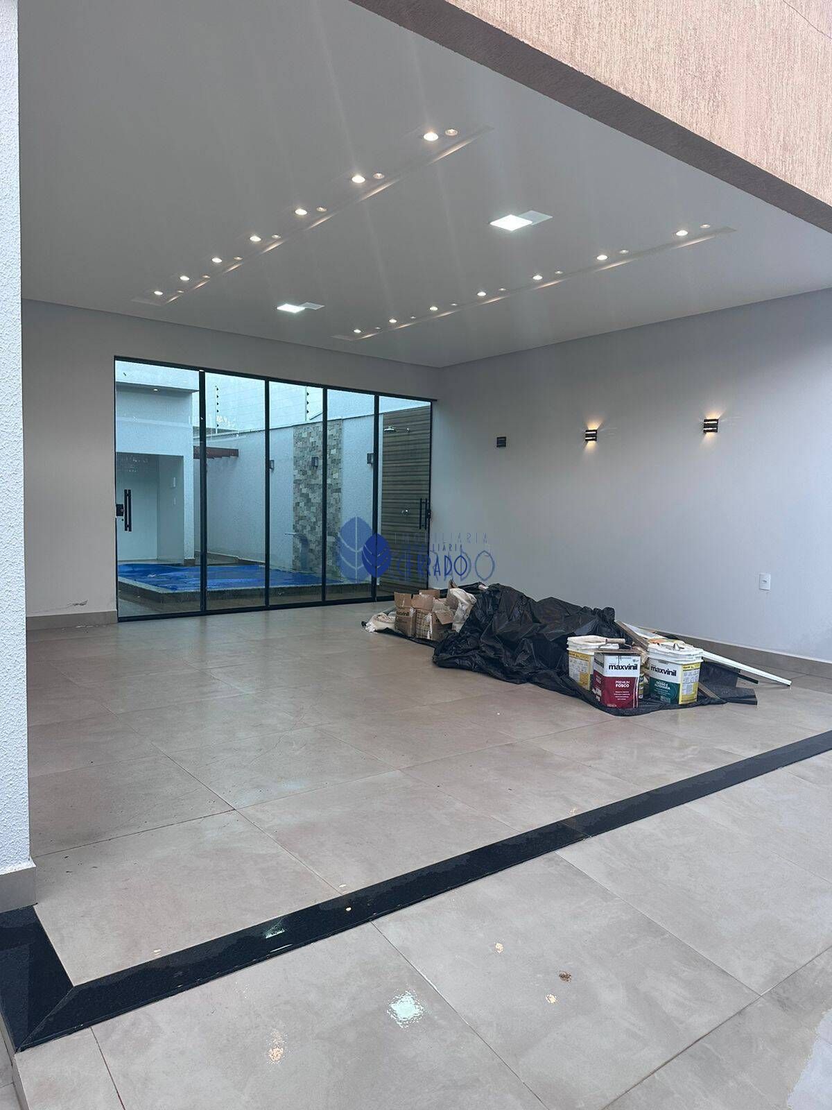 Casa com 3 Dormitórios à venda, 186 m² por R$ 800.000,00