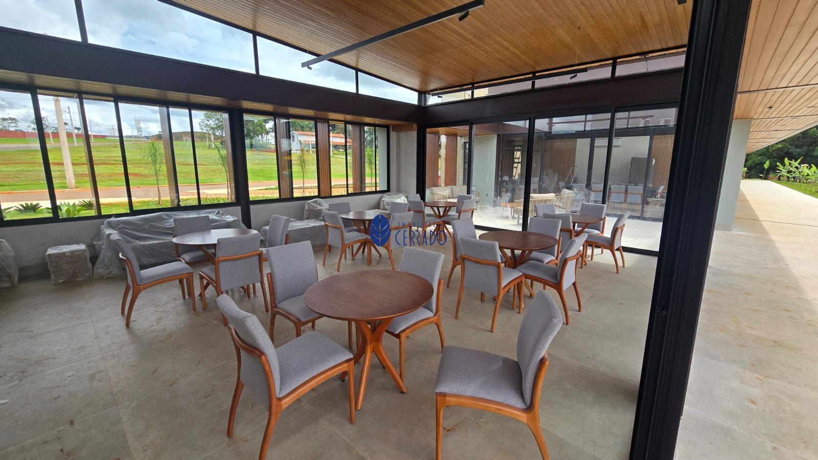 Lote de esquina a venda no condomínio nature home resort - a