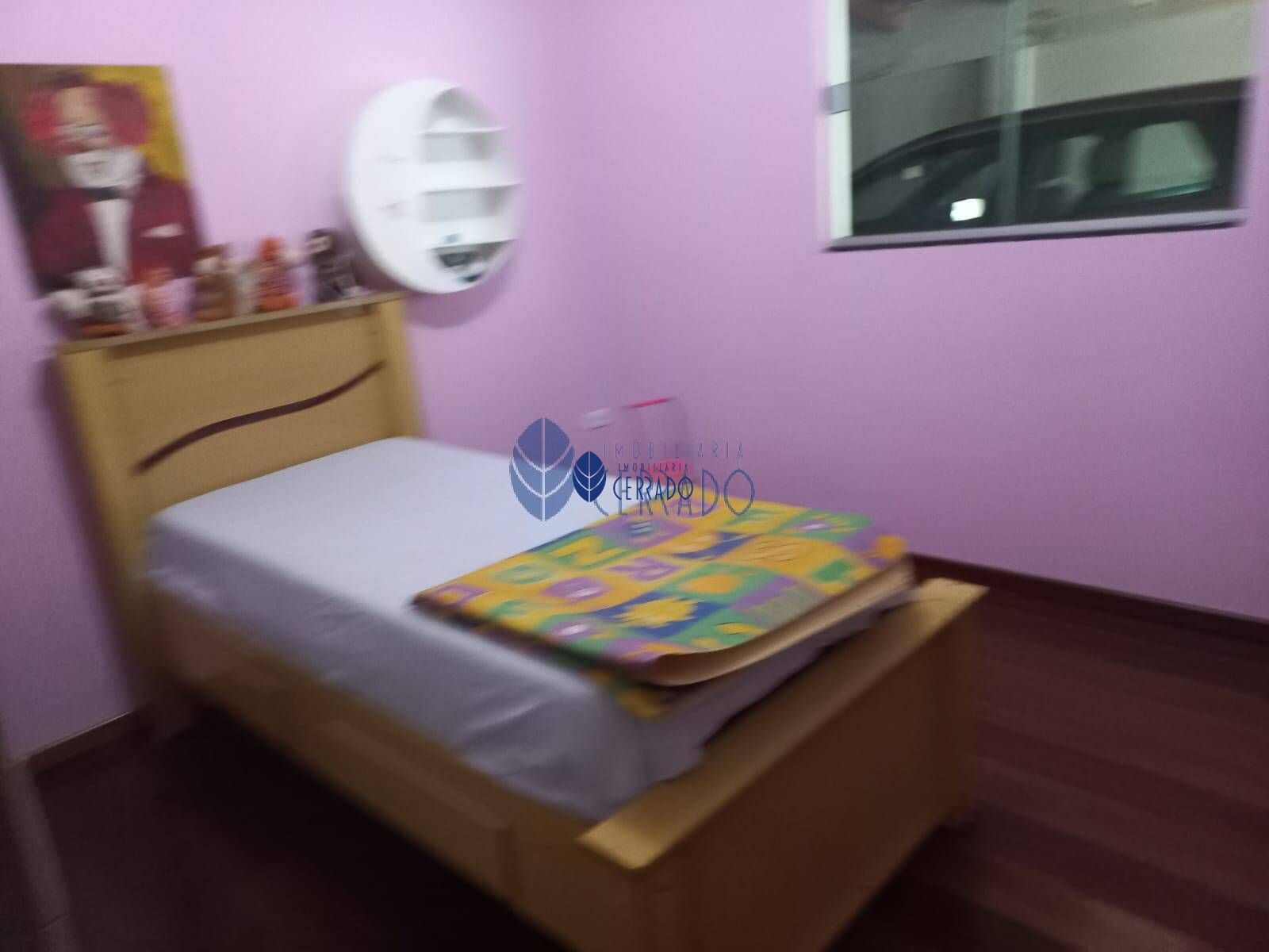 Casa com 4 Dormitórios à venda, 350 m² por R$ 700.000,00