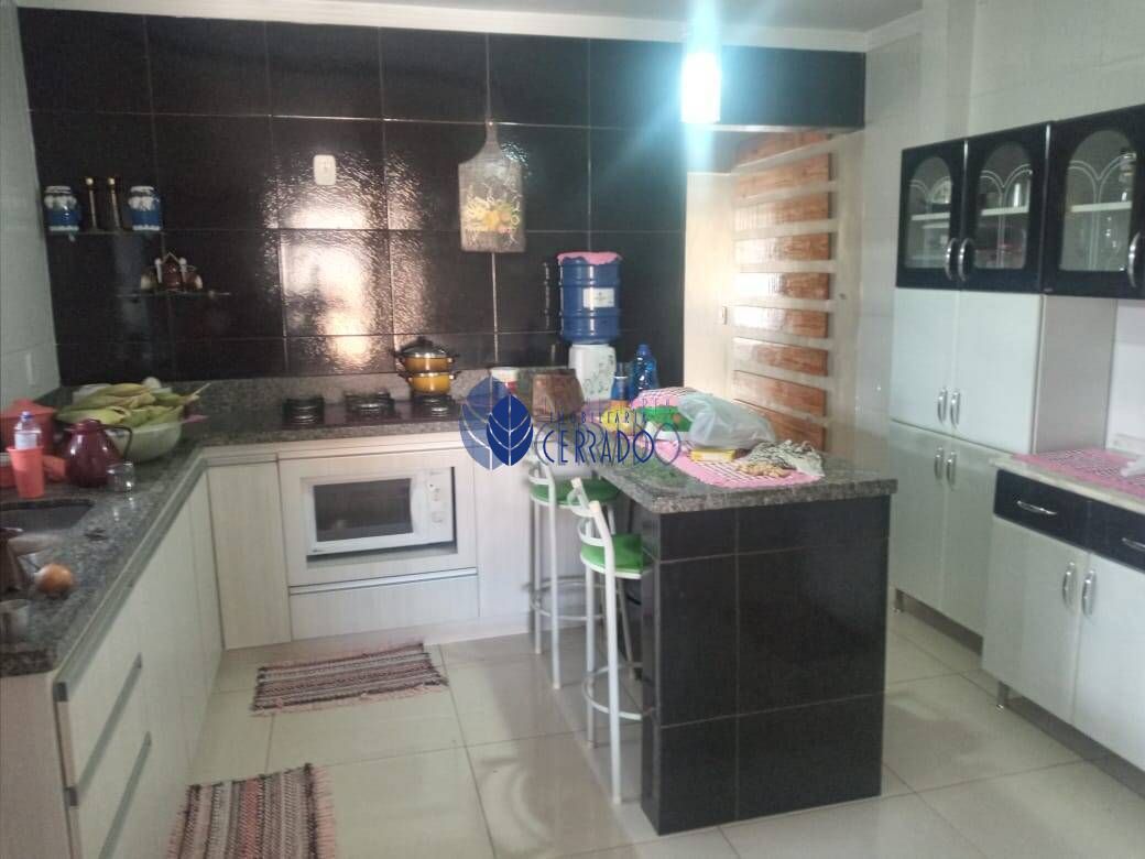 Casa de 3 quartos, 200m² no bairro Calixtolândia 2ª Etapa, em Anápolis | Eu Corretor