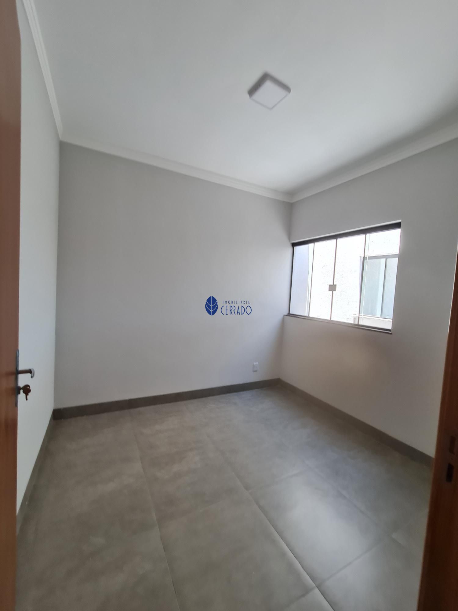 Casa com 3 Dormitórios à venda, 81 m² por R$ 250.000,00
