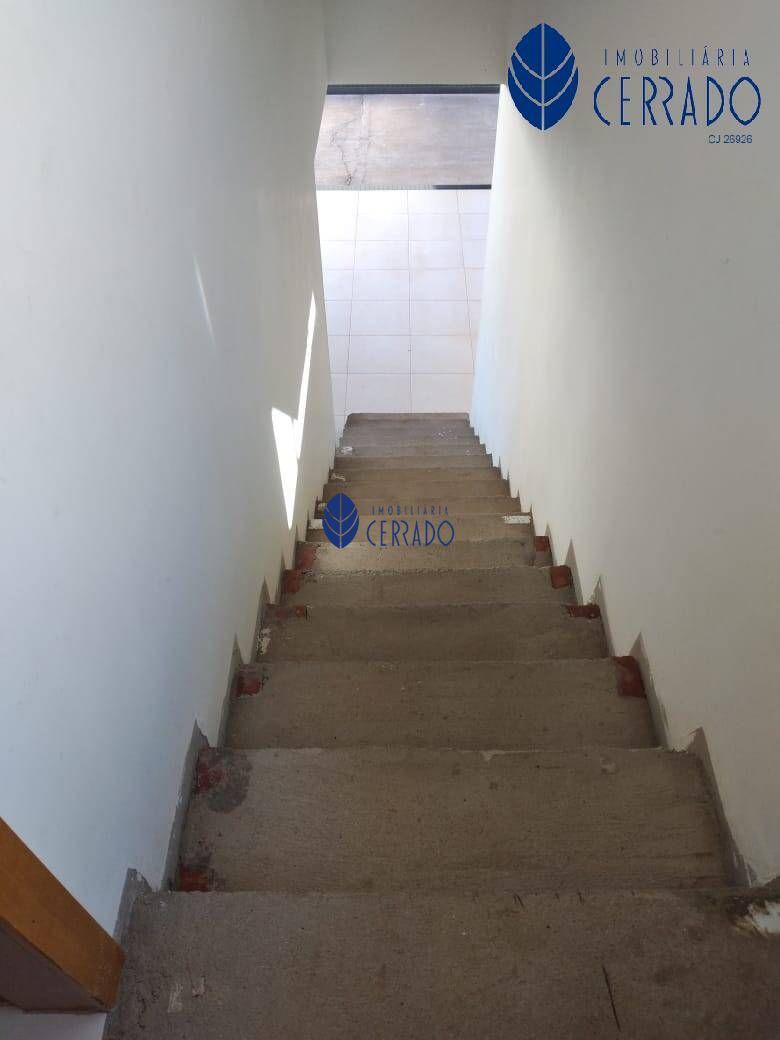 Casa à venda com 4 quartos, 190m² - Foto 19