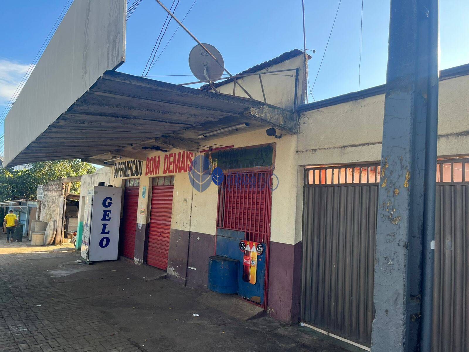Prédio comercial/residencial à venda, 245 m² por R$ 800.000,00