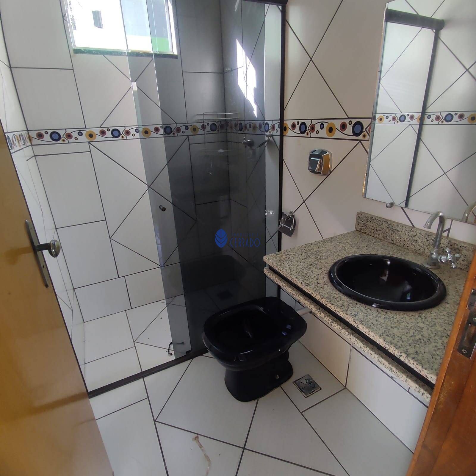 Casa para alugar com 3 quartos, 120m² - Foto 8