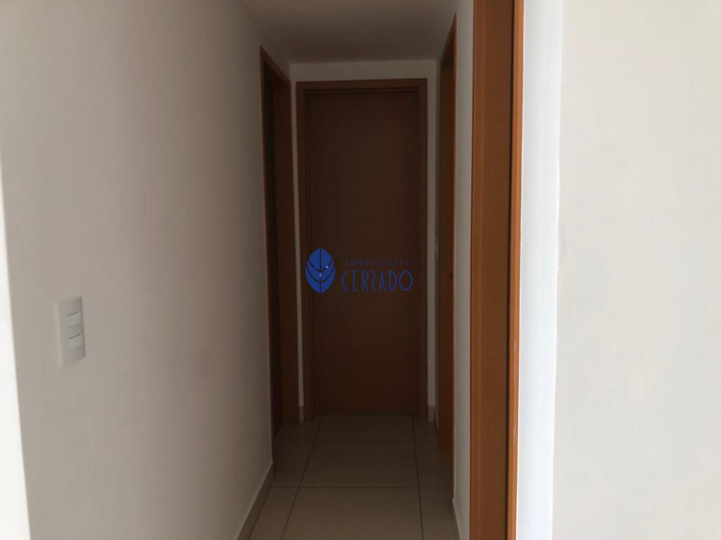 img98818050