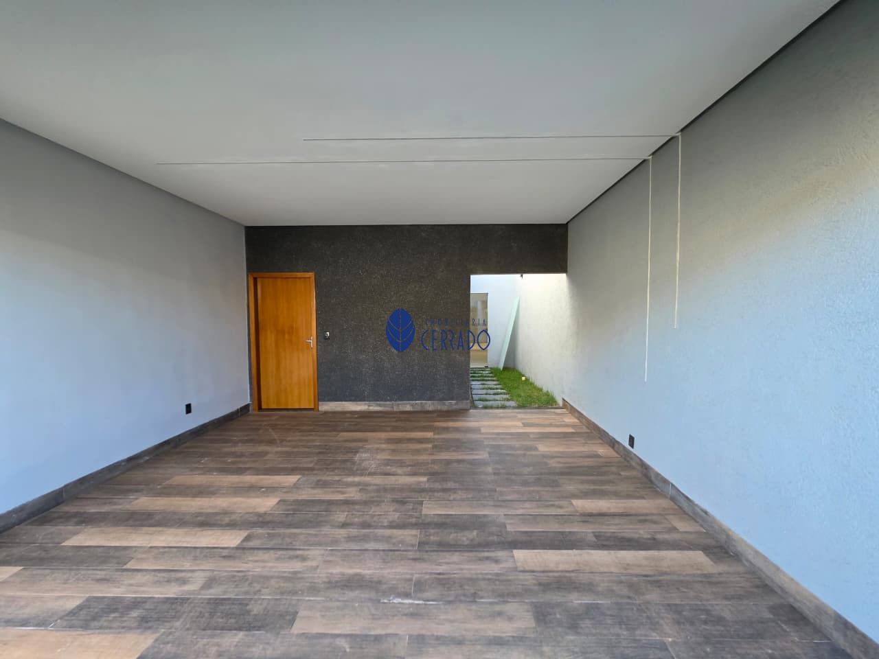 Casa moderna de alto padrão à venda no jardim itália – anápo
