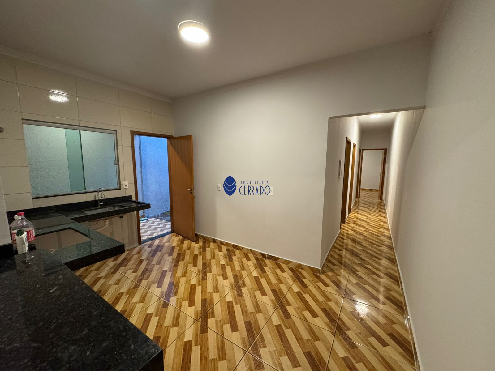 Casa com 3 Dormitórios à venda, 100 m² por R$ 300.000,00 Casa com 3 Dormitórios à venda, 100 m² por R$ 300.000,00