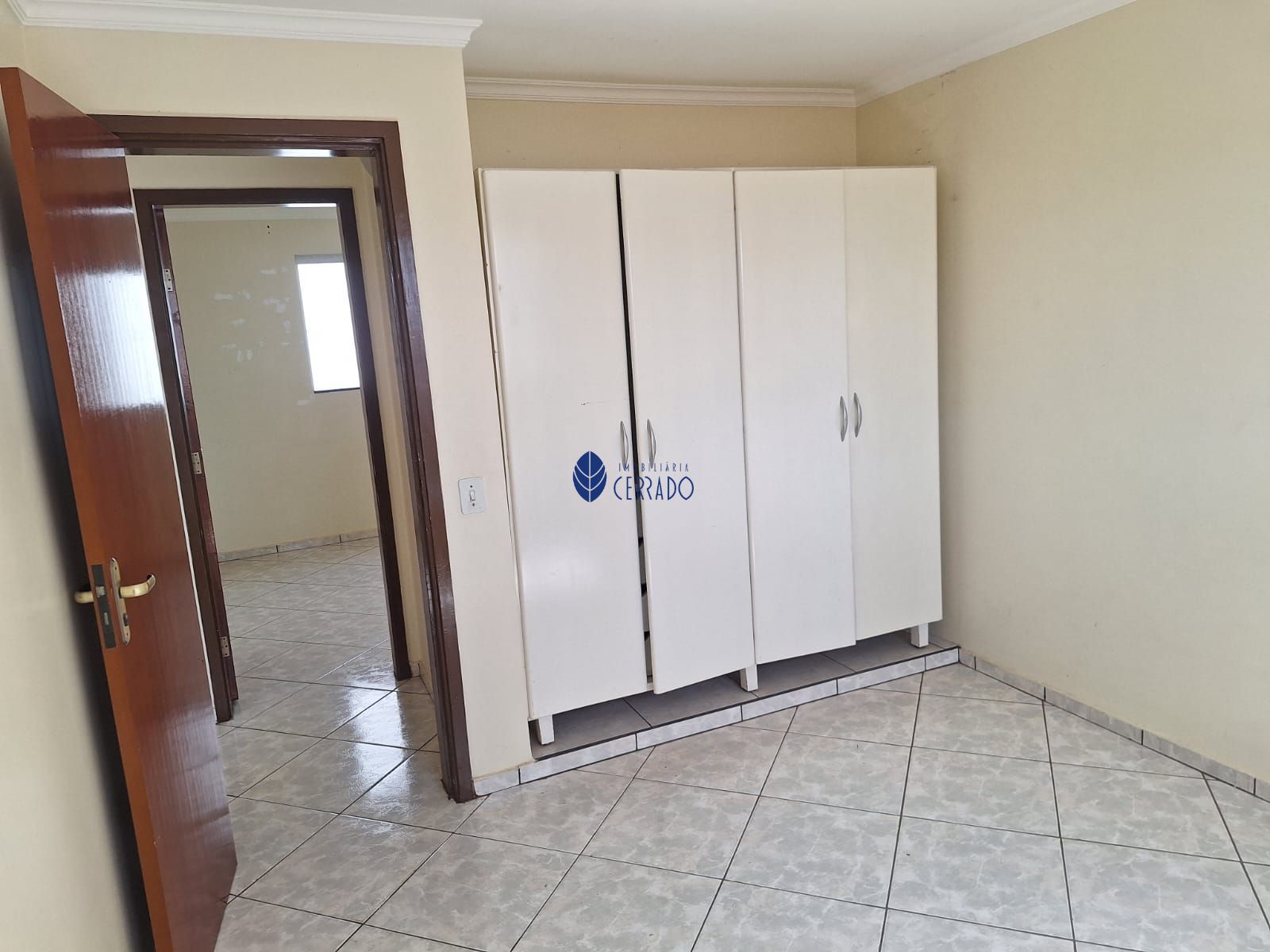 Apartamento à venda com 2 quartos, 60m² - Foto 4