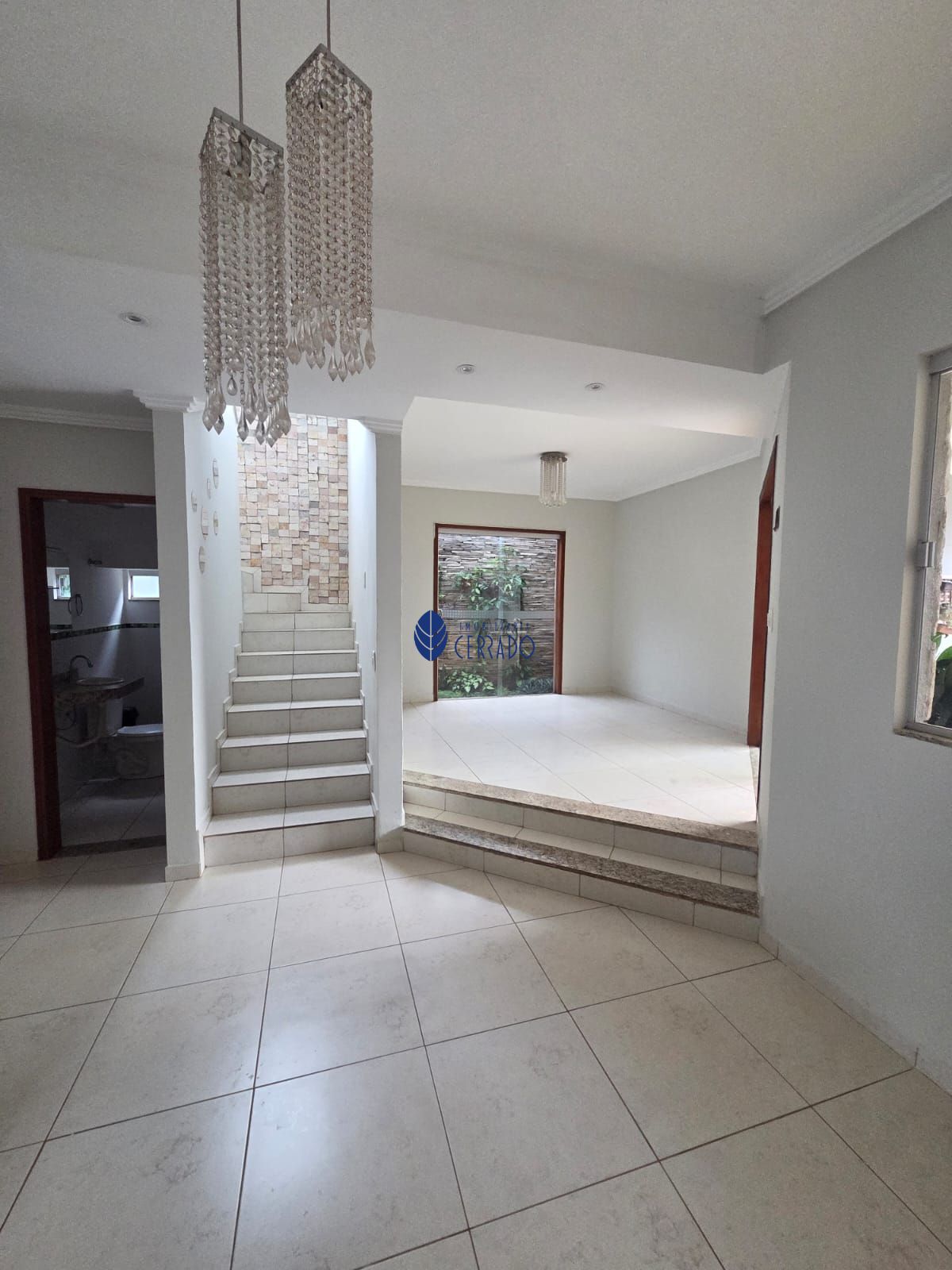 Casa, 5 quartos, 280 m² - Foto 1