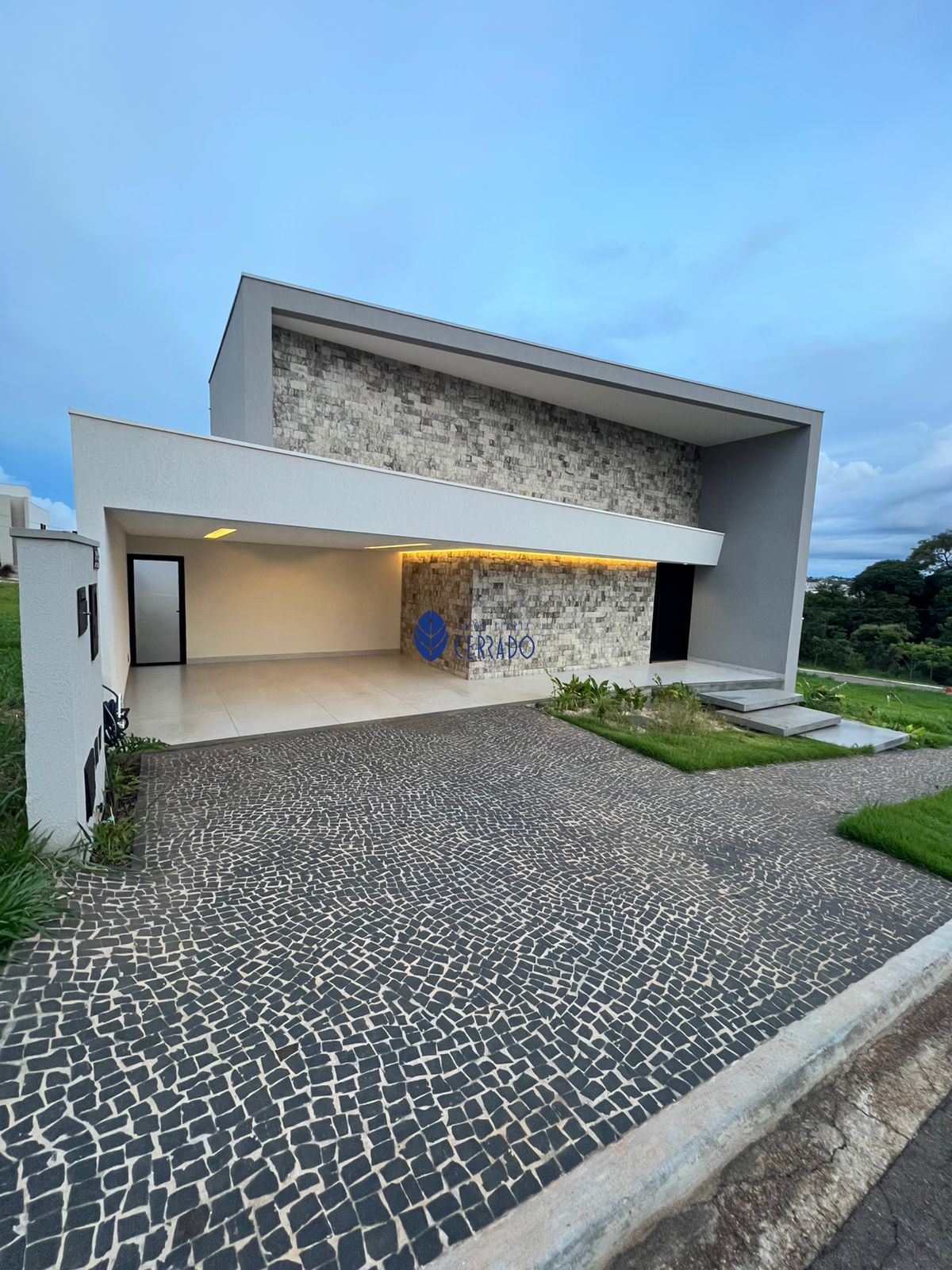 Casa de Condomínio de 3 quartos, 420m² no bairro Boa Vista, em Anápolis | Eu Corretor