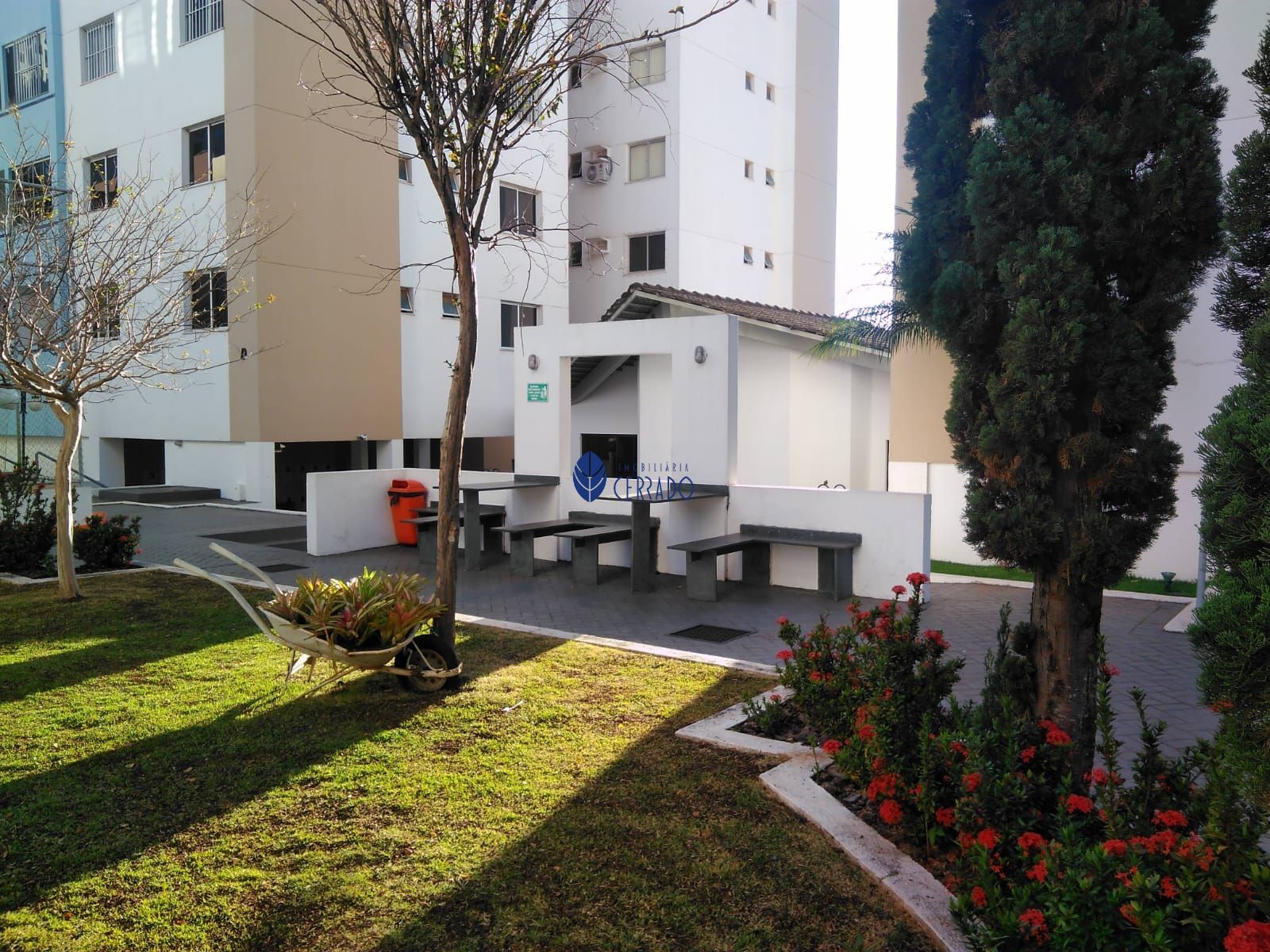 img258414672