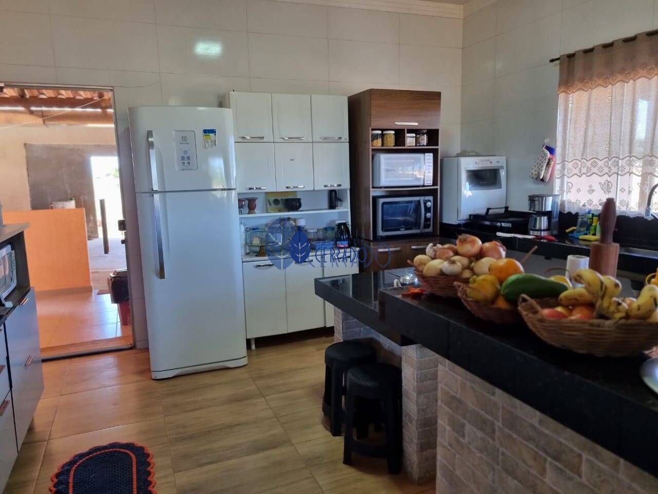 Fazenda/sítio/chácara/haras com 4 Dormitórios à venda, 304 m² por R$ 750.000,00
