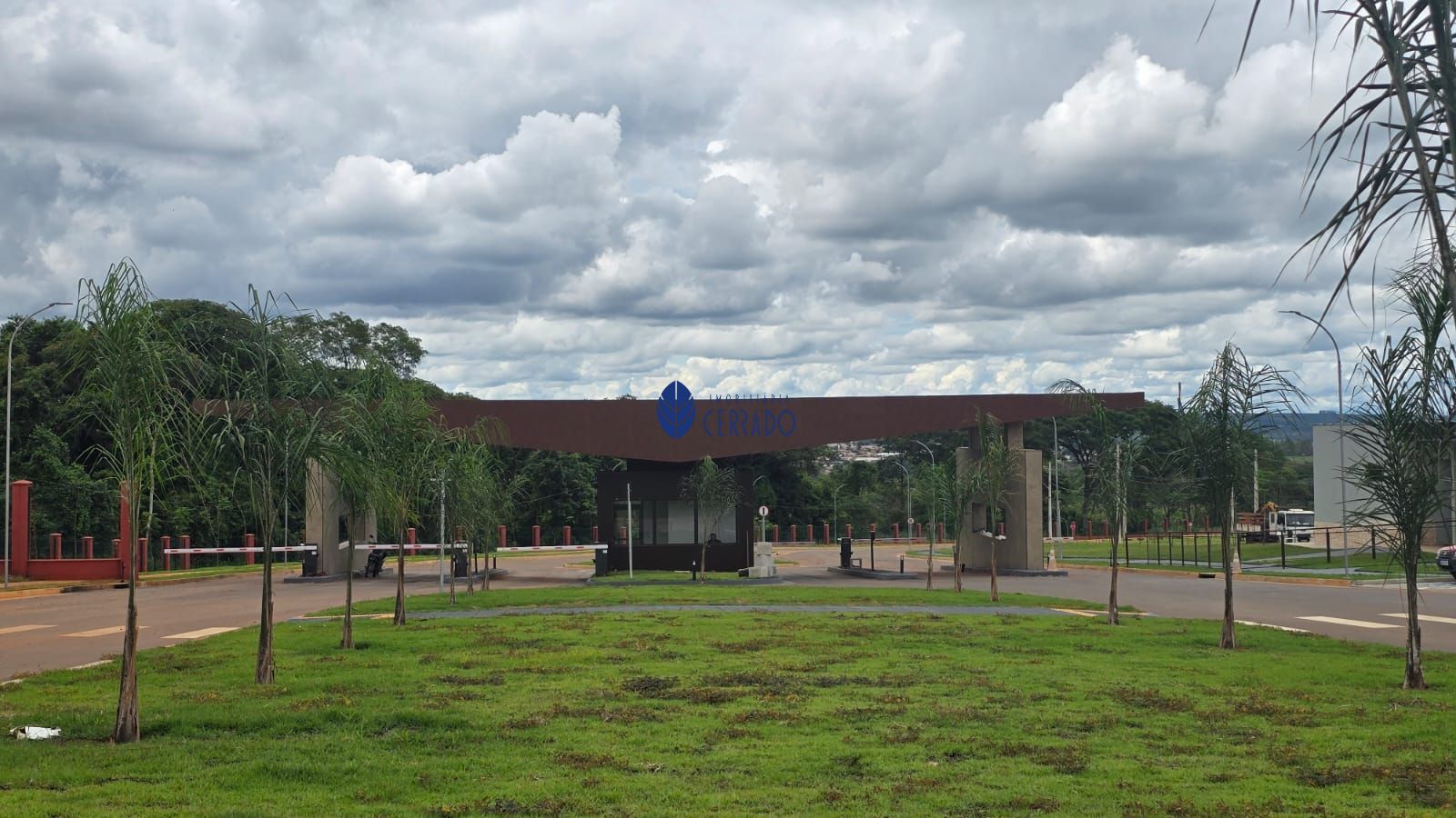 Lote de esquina a venda no condomínio nature home resort - a