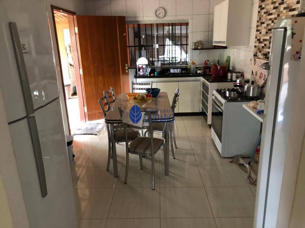 Fazenda/sítio/chácara/haras com 3 Dormitórios à venda, 260 m² por R$ 1.500.000,00