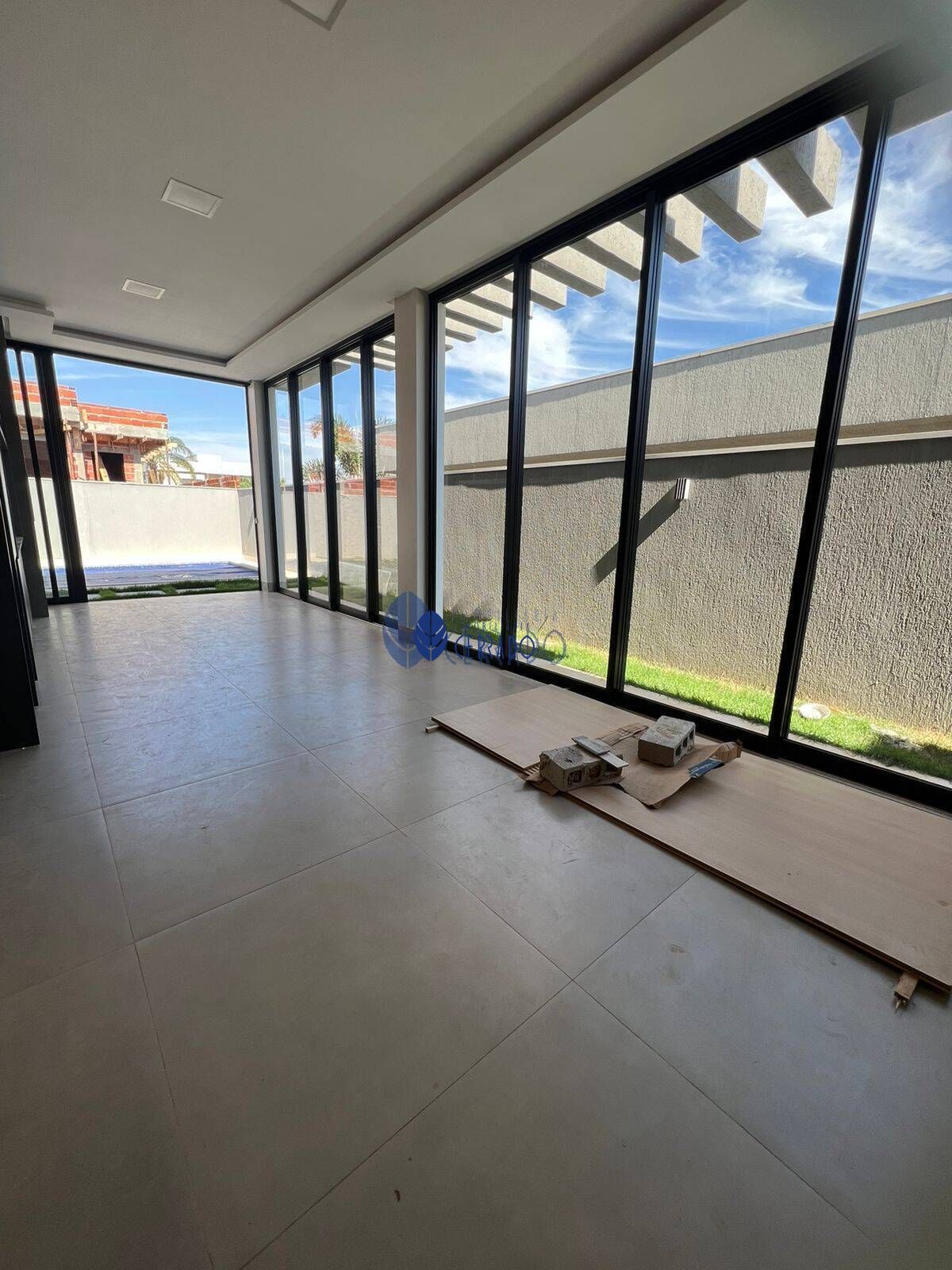 Casa à venda com 4 quartos, 245m² - Foto 25