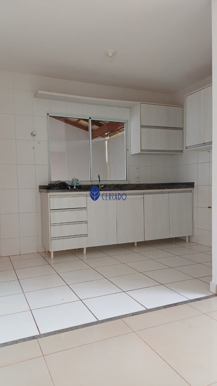 Casa para alugar com 3 quartos, 100m² - Foto 8