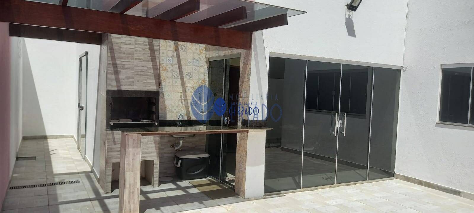Casa à venda com 4 quartos, 200m² - Foto 18