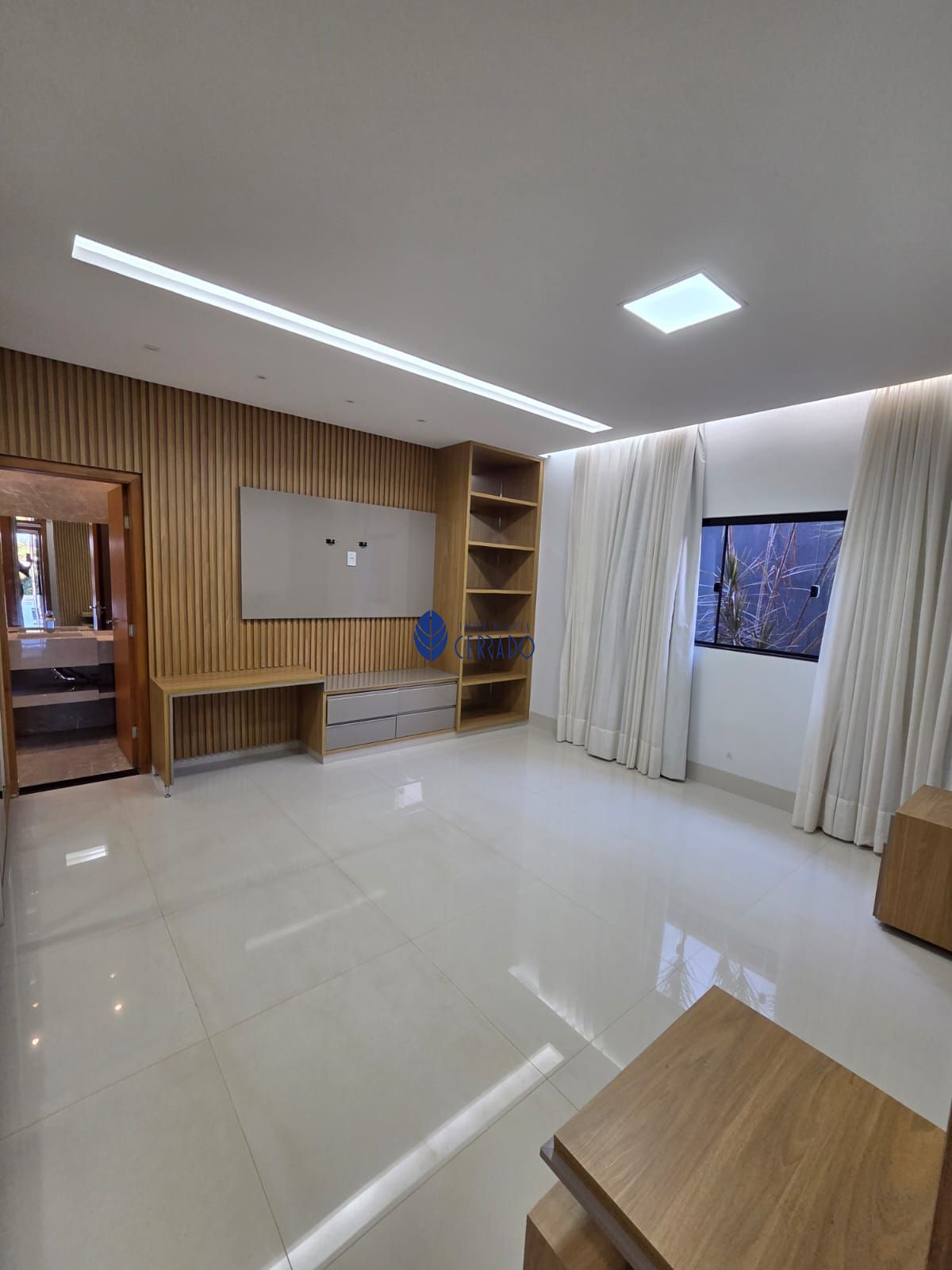 Casa Alto Padrão para Alugar no Condomínio Grand Trianon - Anápolis