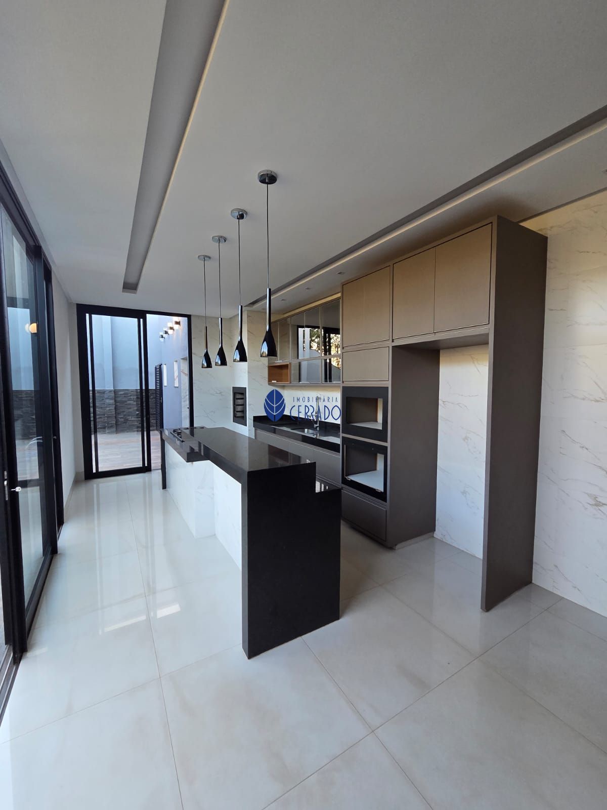 Casa Alto Padrão para Alugar no Condomínio Grand Trianon - Anápolis