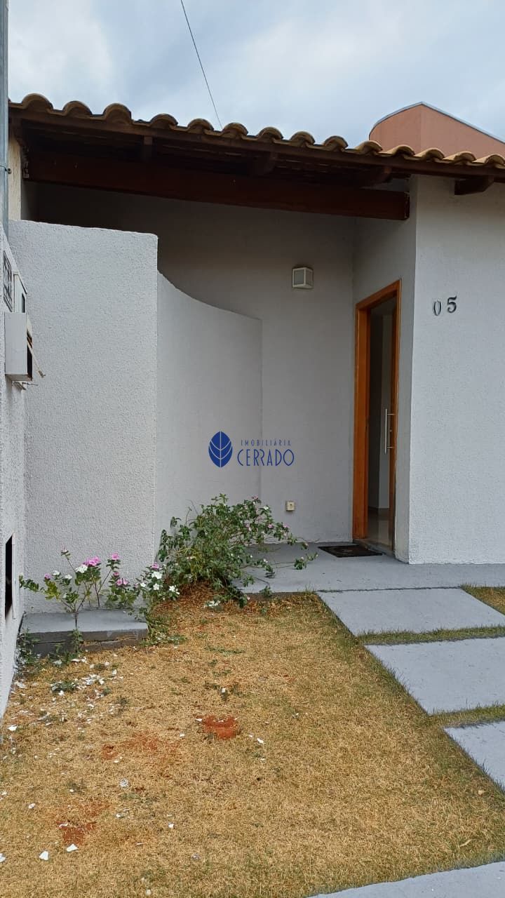 Casa para alugar com 3 quartos, 100m² - Foto 2