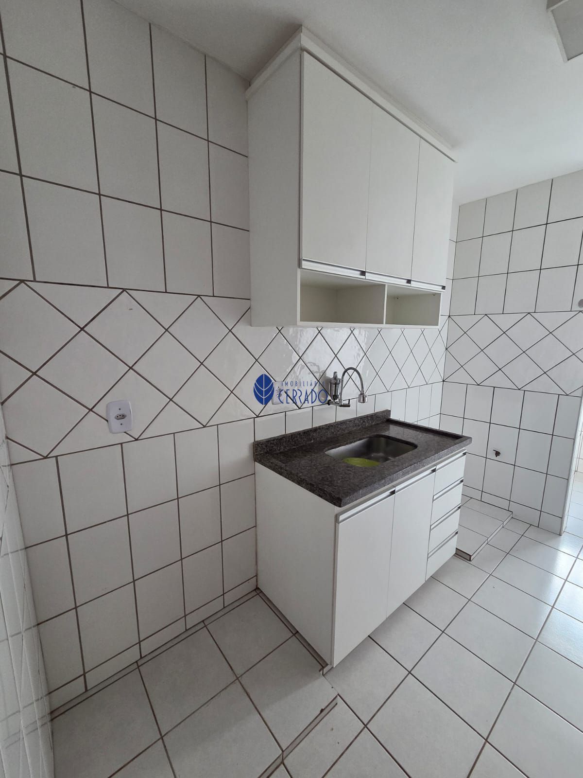 Apartamento para alugar com 3 quartos, 85m² - Foto 9
