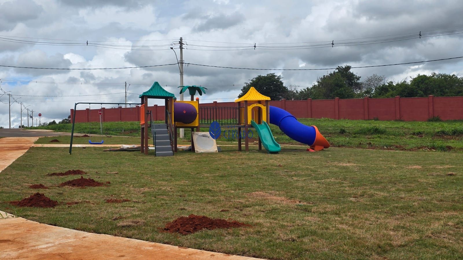 Lote de esquina a venda no condomínio nature home resort - a