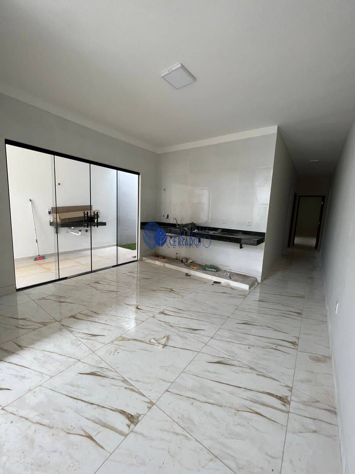 Casa à venda com 3 quartos, 105m² - Foto 11