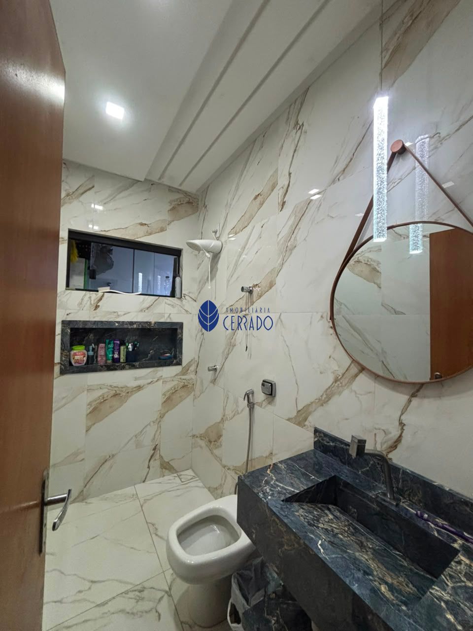 Casa moderna à venda no residencial villa bella: 3 quartos, 