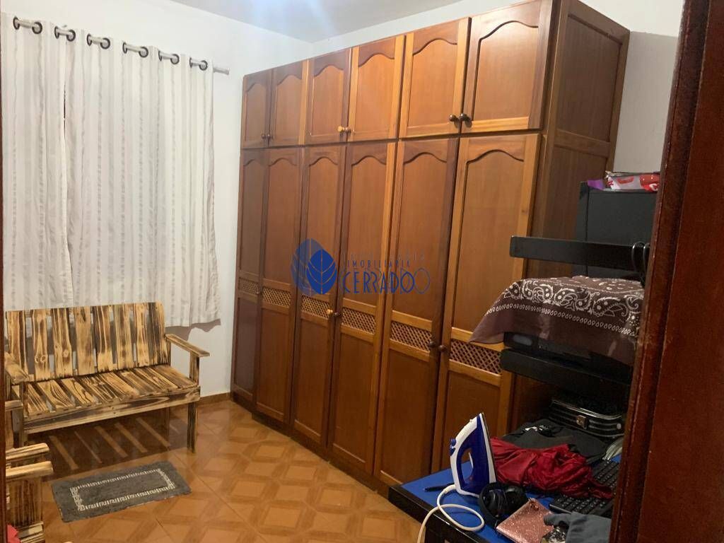 Prédio comercial/residencial à venda, 245 m² por R$ 800.000,00