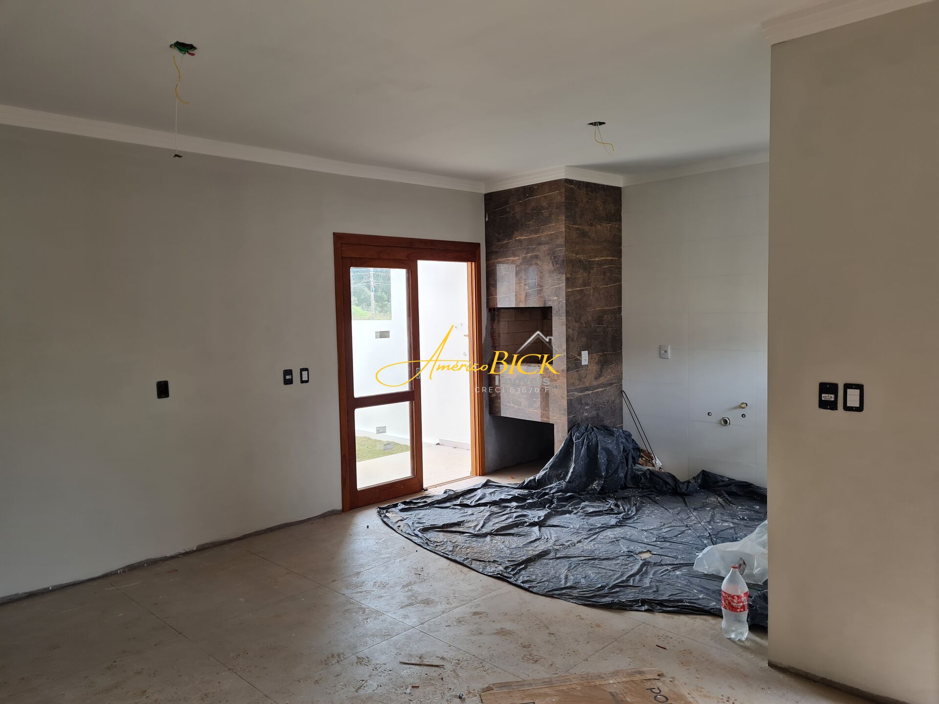Casa à venda com 2 quartos, 71m² - Foto 7