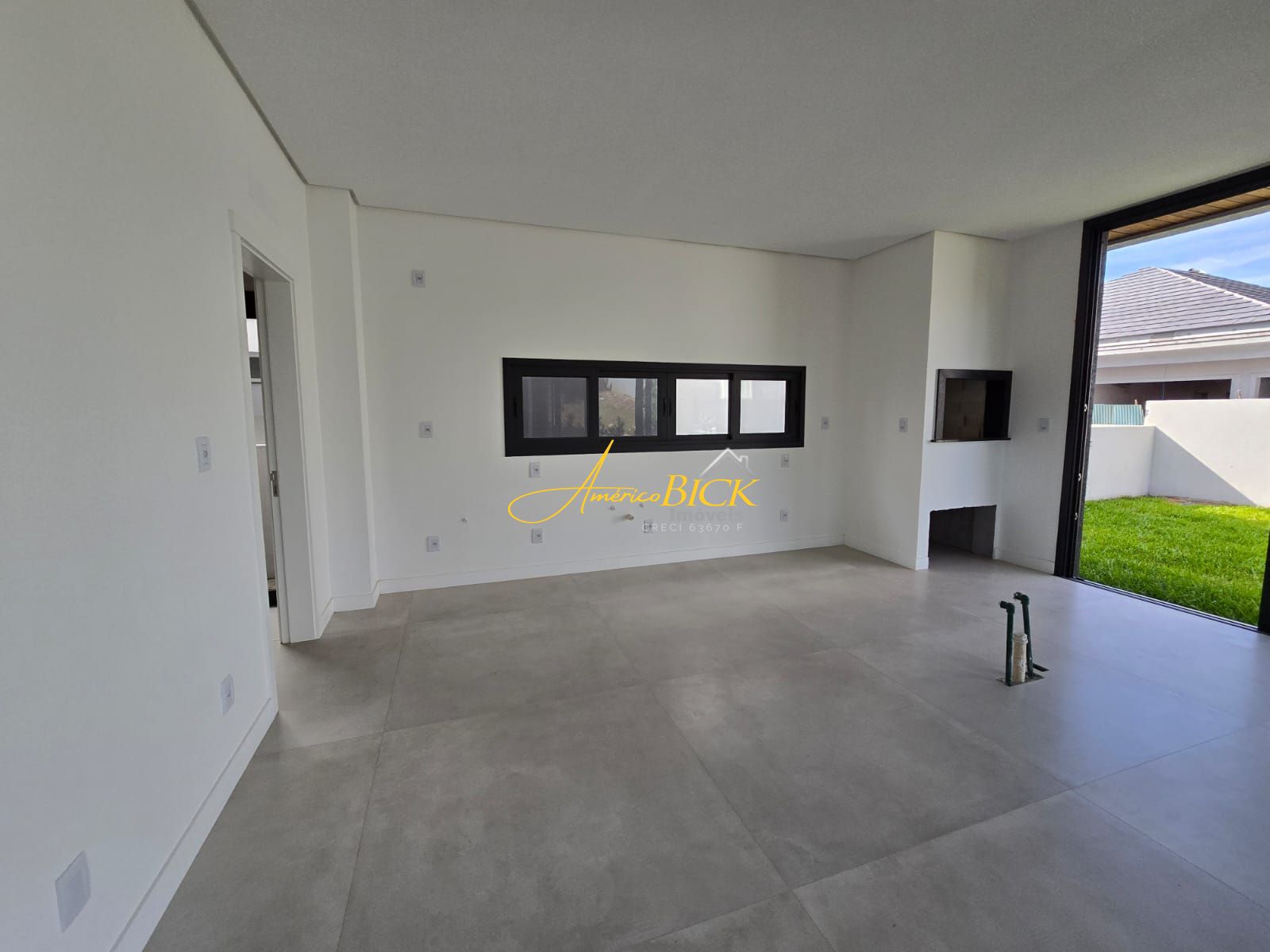 Casa à venda com 3 quartos, 228m² - Foto 9