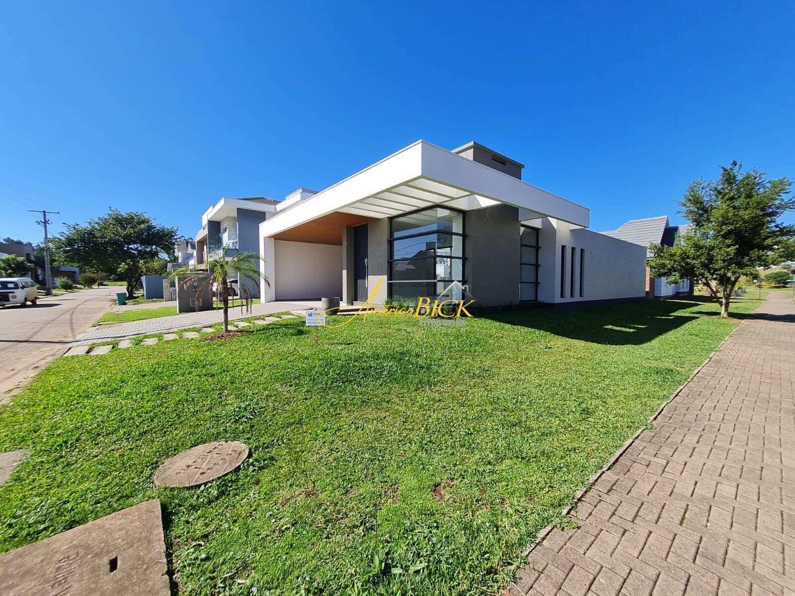Casa à venda  no Country - Santa Cruz do Sul, RS. Imóveis