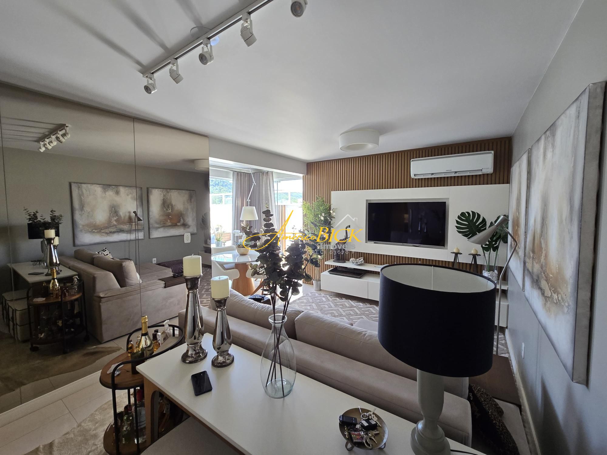 Cobertura à venda com 2 quartos, 148m² - Foto 1