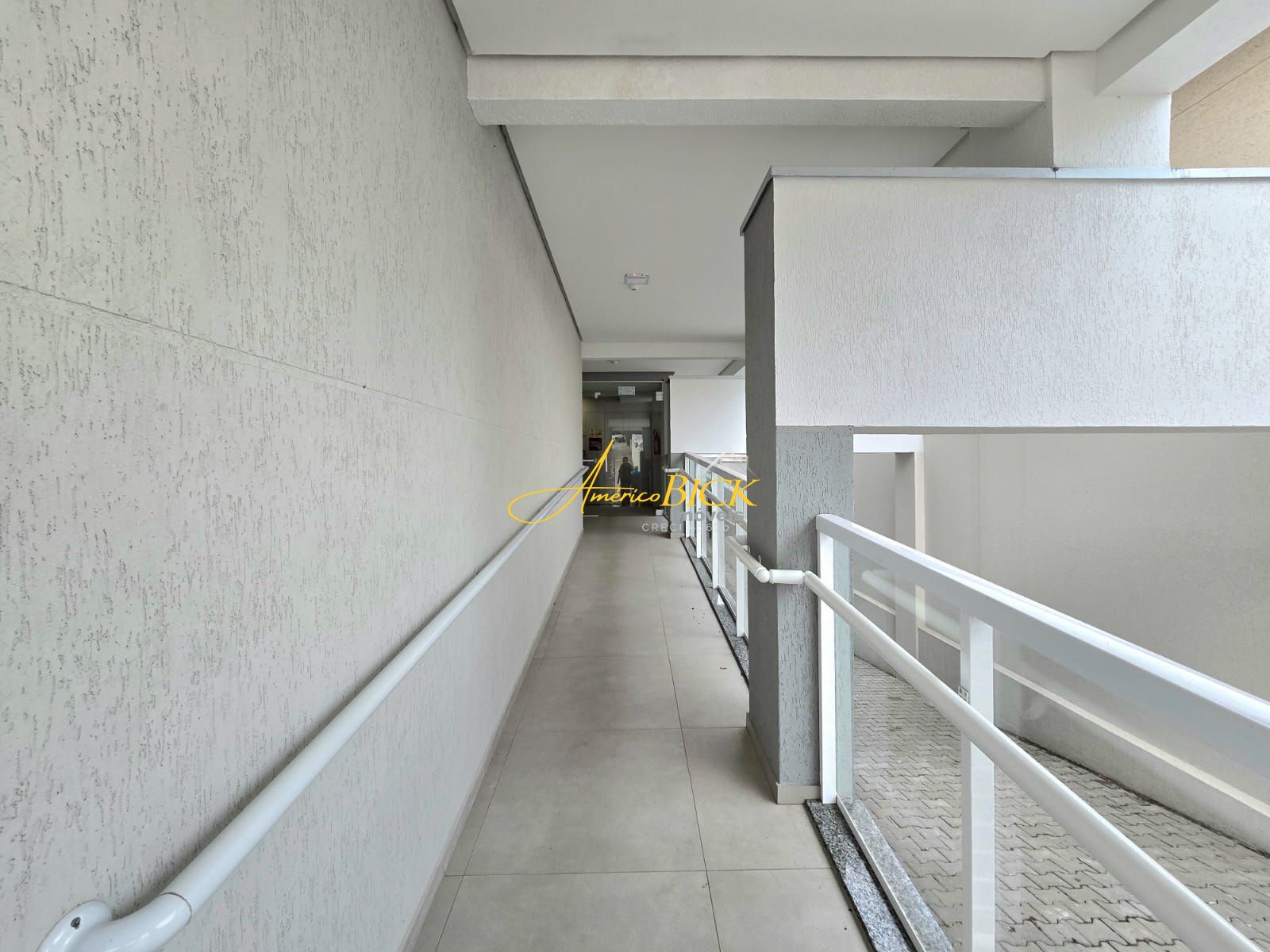 img130977002