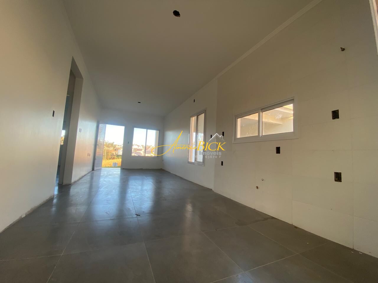 Casa à venda com 3 quartos, 110m² - Foto 7